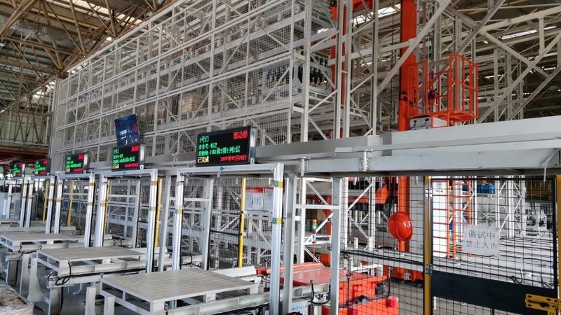 高位货架叉车防坠落措施解析